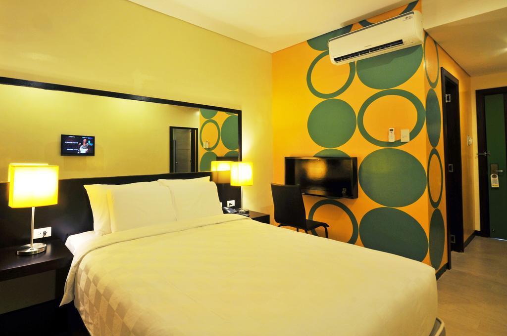 Go Hotels Iloilo מראה חיצוני תמונה
