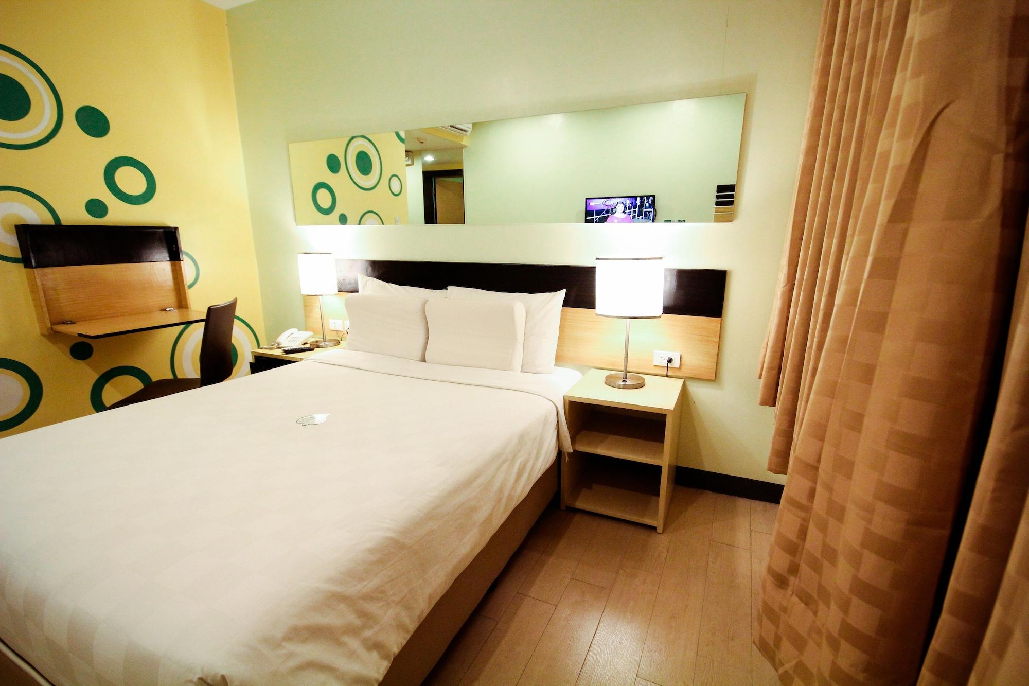 Go Hotels Iloilo מראה חיצוני תמונה