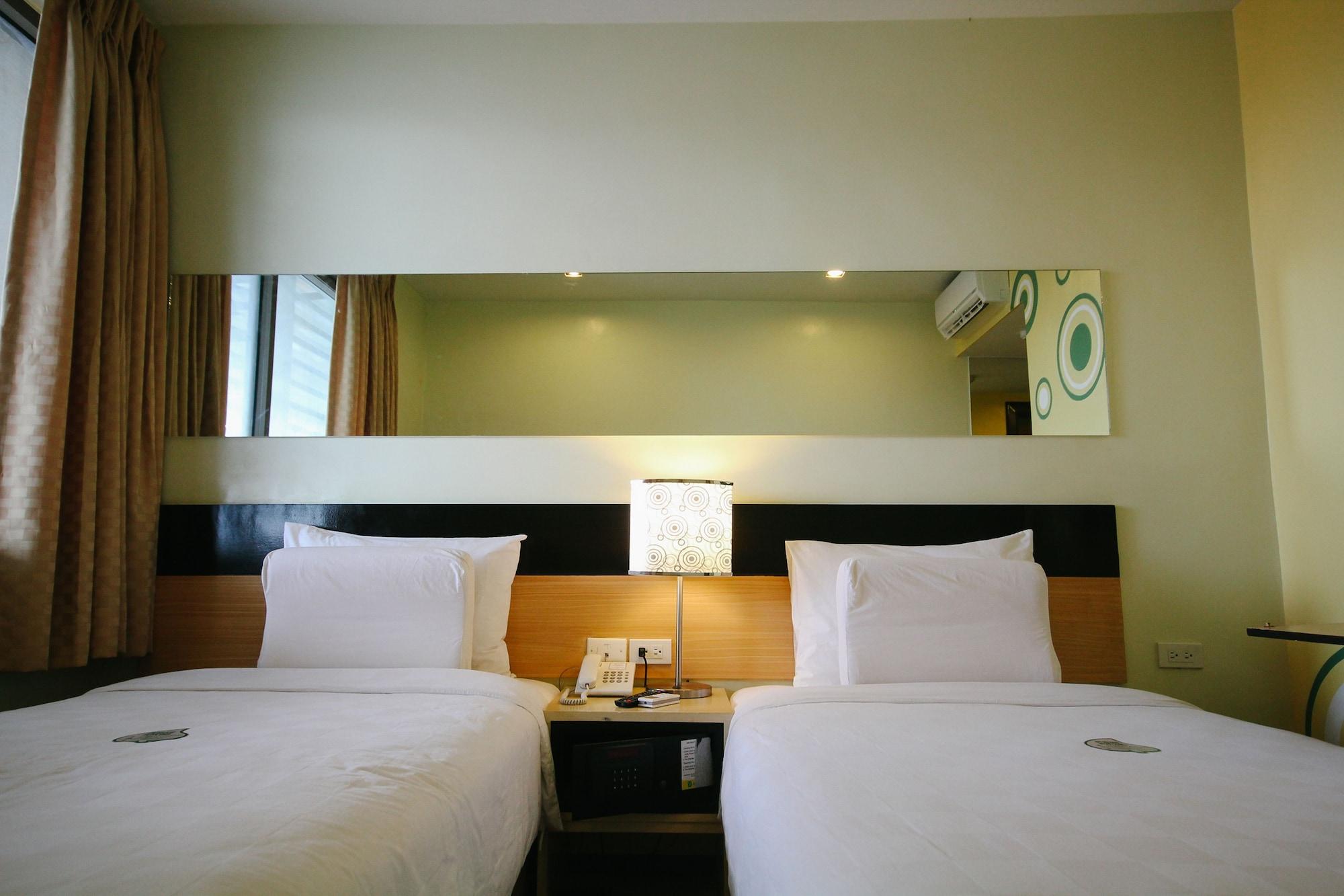 Go Hotels Iloilo מראה חיצוני תמונה